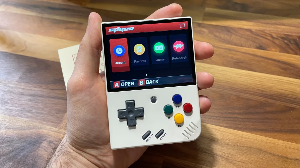 Miyoo Mini Plus handheld